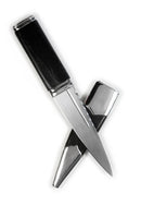 Close-up of the wooden handle of Fyne Sterling Silver Plain Top Sgian Dubh with intricate hand-carving details.