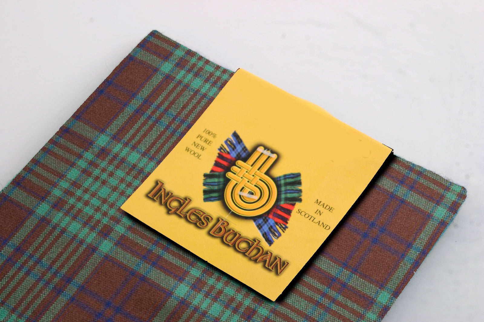 MacGillivray Hunting Tartan Crest Quilt